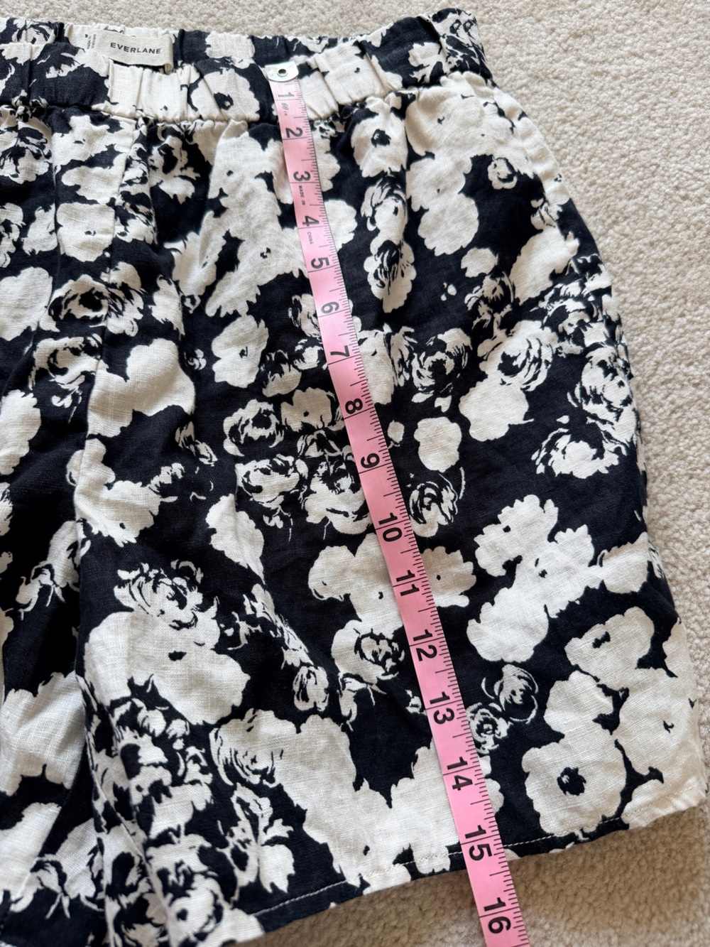Everlane Linen Easy Shorts Floral Black White Medium European Flax Chic - Picture 9 of 11
